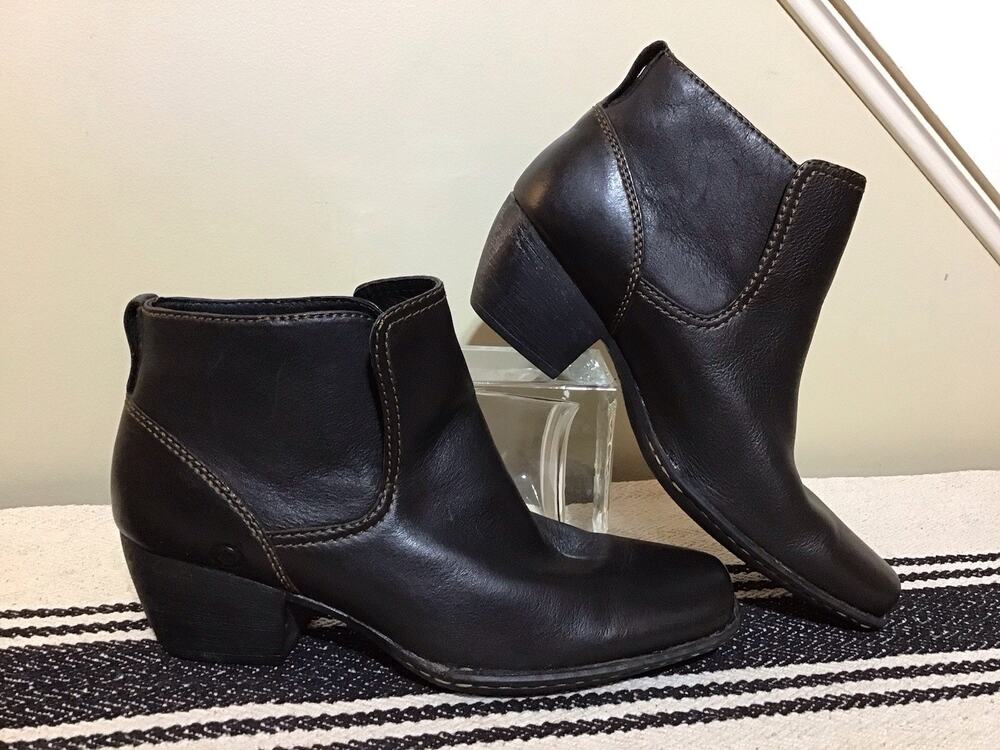 Born W31354 Black Leather Ankle Boots Western Square Toe Block Heel Women Sz 7.5